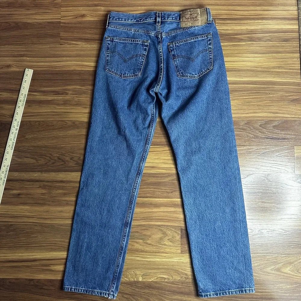 Vintage 90s Levis 501 Jeans Mens 32x32 Blue Denim Straight Fit Button Fly USA